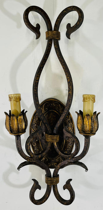 French Neoclassical Style Gilded Metal Wall Sconce, a Pair