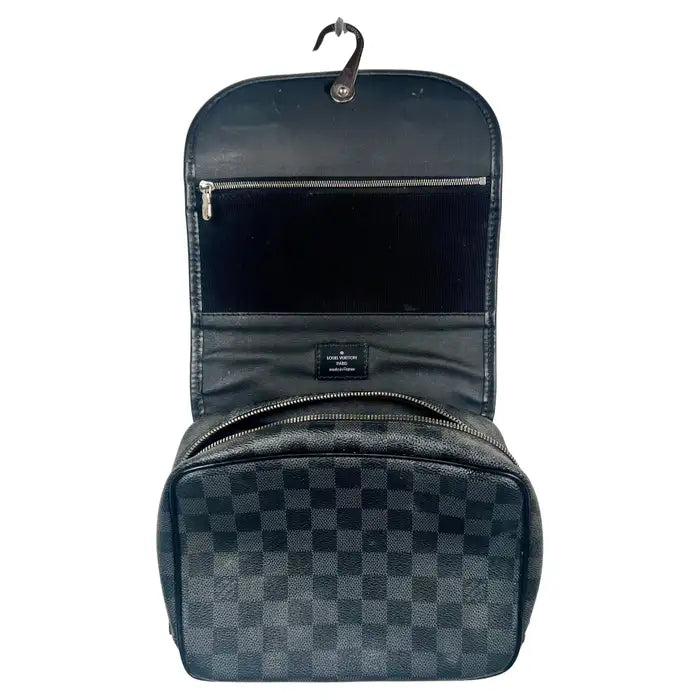 Louis Vuitton Damier Graphite Hanging Toiletry Pouch bag Travel Organizer