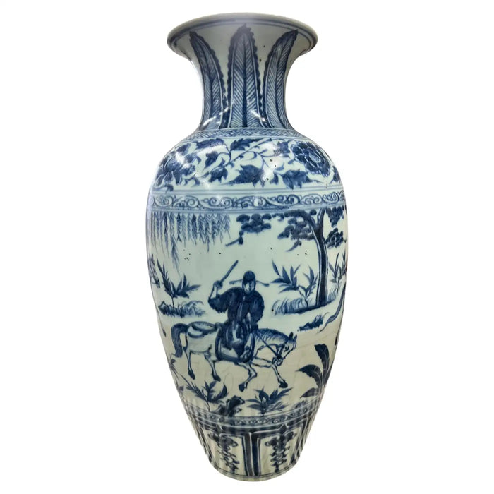 Chinese Early Ming Dynasty Style Warrior Motif Blue & White Porcelaine Vase