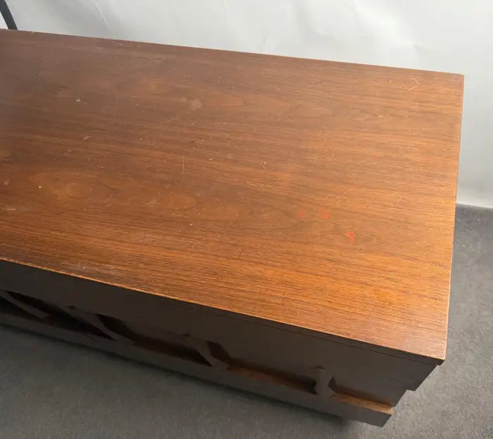 Mid-Century Modern American of Martinsville Walnut 9-Drawer Dresser or Credenza