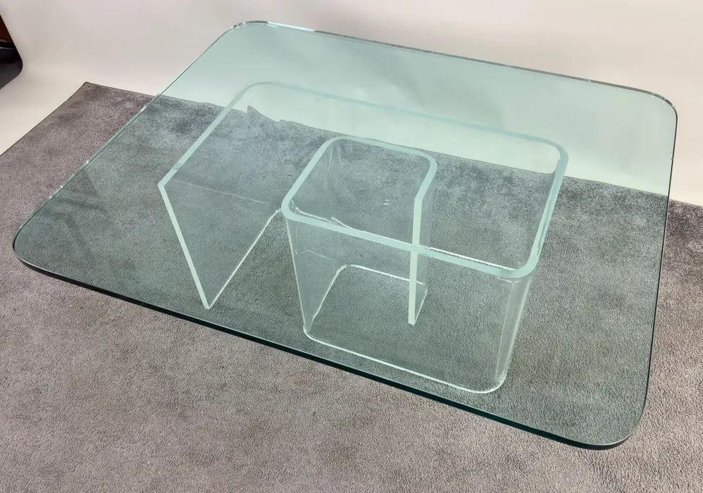 Jeffrey Bigelow Style Mid Century Modern Lucite Base Coffee or Cocktail Table