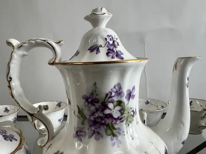 Hammersley “Victorian Violets” English Bone China Tea Set w Gold Trim, 15 pcs