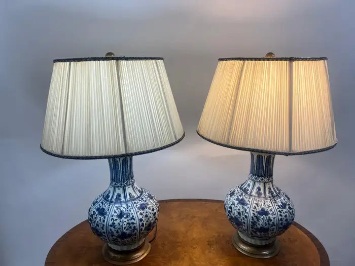 Oriental Chinese Ming Dynasty Style Blue & White Table Lamp w Org Shades, A pair