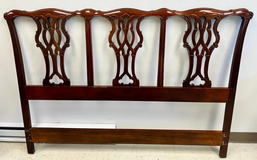 Baker Furniture Chippendale Style Carved Mahogany Queen pierced splat Headboard