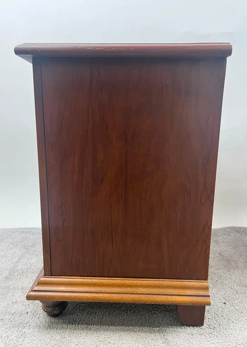 Traditional American Broyhill Cherry Wood 2 Drawers Nightstand, a Pair