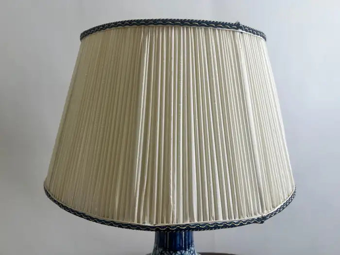 Oriental Chinese Ming Dynasty Style Blue & White Table Lamp w Org Shades, A pair