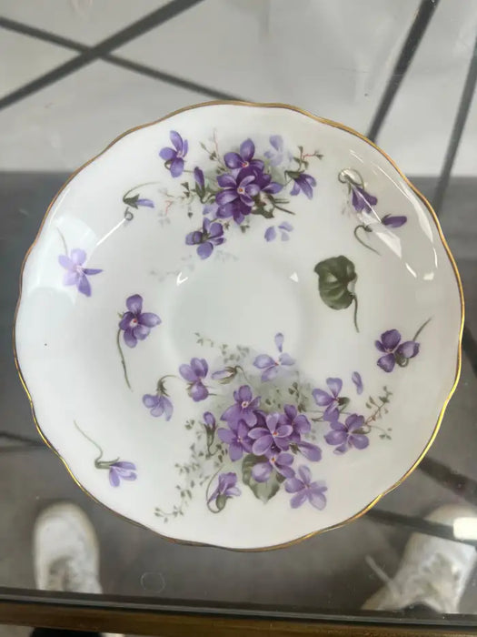 Hammersley “Victorian Violets” English Bone China Tea Set w Gold Trim, 15 pcs