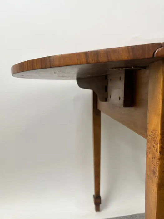 English George III Style Pembroke Burl Wood Table w Twin Drop-leaf Sides