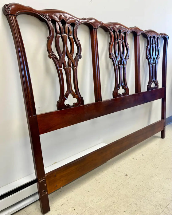 Baker Furniture Chippendale Style Carved Mahogany Queen pierced splat Headboard