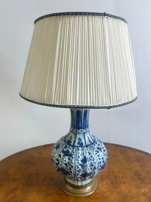 Oriental Chinese Ming Dynasty Style Blue & White Table Lamp w Org Shades, A pair