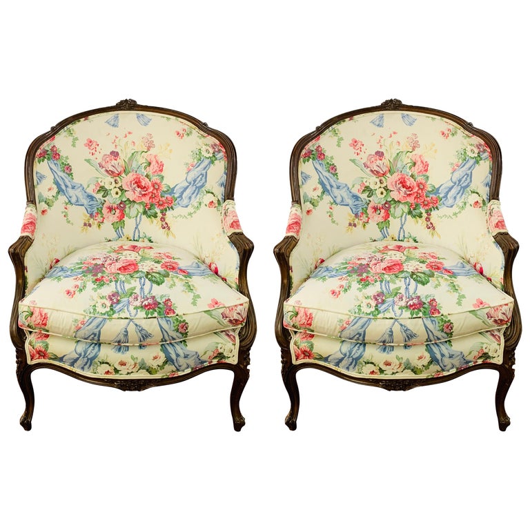 Pair of Mid-19th Century French Louis XV Style Beechwood Bergere