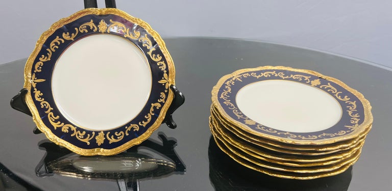 Bavaria Waldershot 22 K Gold Design Porcelain in Cobalt Blue, Set of 69 Pcs