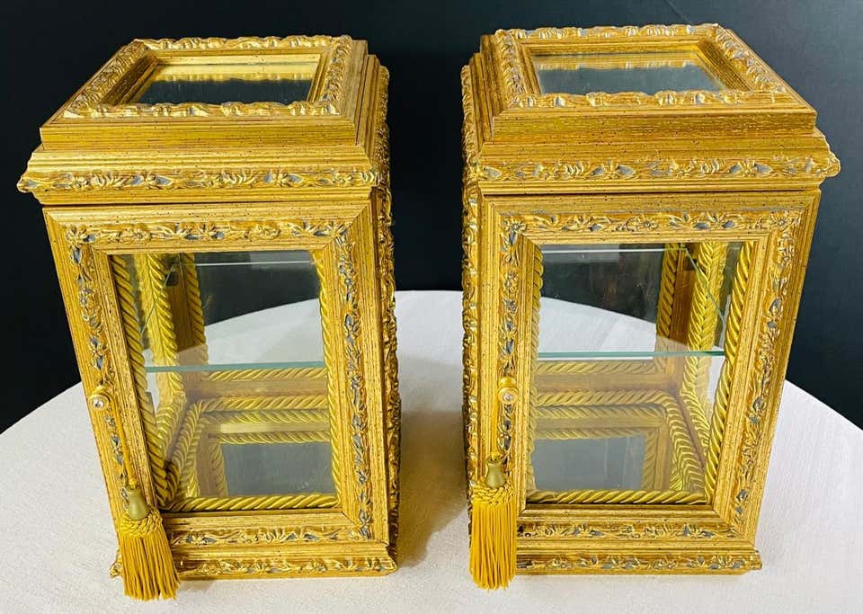 Vintage Italian Rococo Style Diminutive Display Case, a Pair