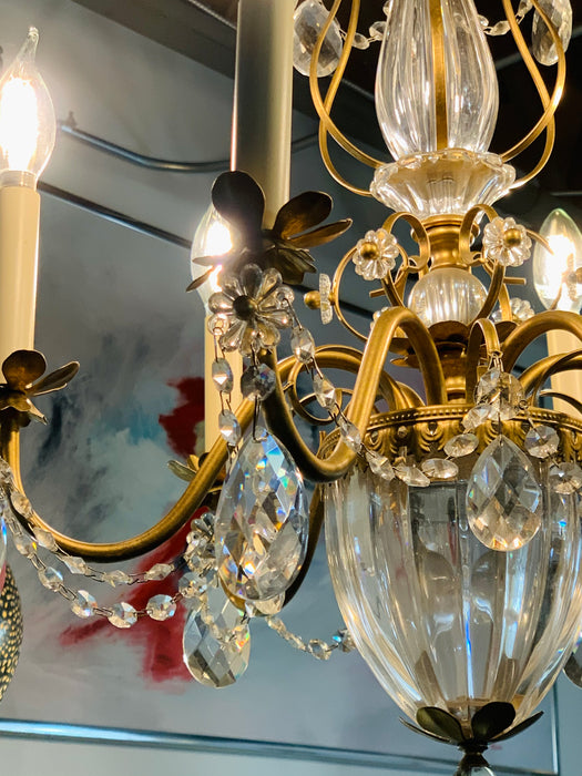 1980s French Louis XV Style Brass and Crystal Chandelier