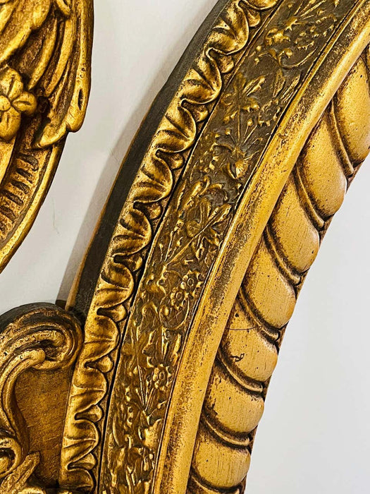 French Louis XV Rococo Style Gilt Wood Circular Wall or Mantel Mirror