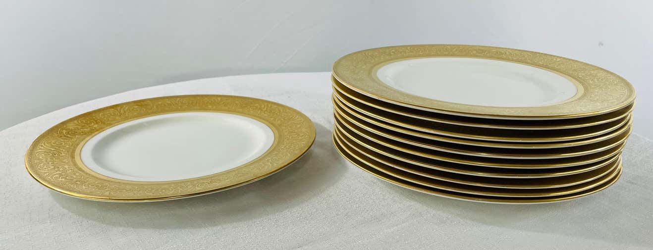 Shelley dining plates with Gold Trim, Set of 12