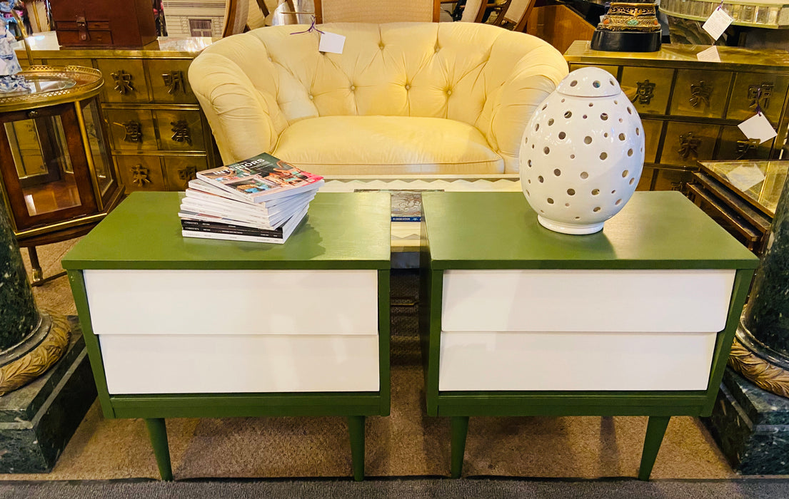 Pair of Mid Century Modern Two Tone Paint Decorated Night Stands or Lamp Tables