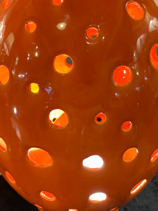 Orange Egg Form Table Lamp