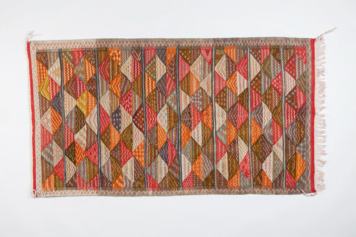 Berber Medium Rug - Triangle Patterns in Handwoven Wool & Organic Dye