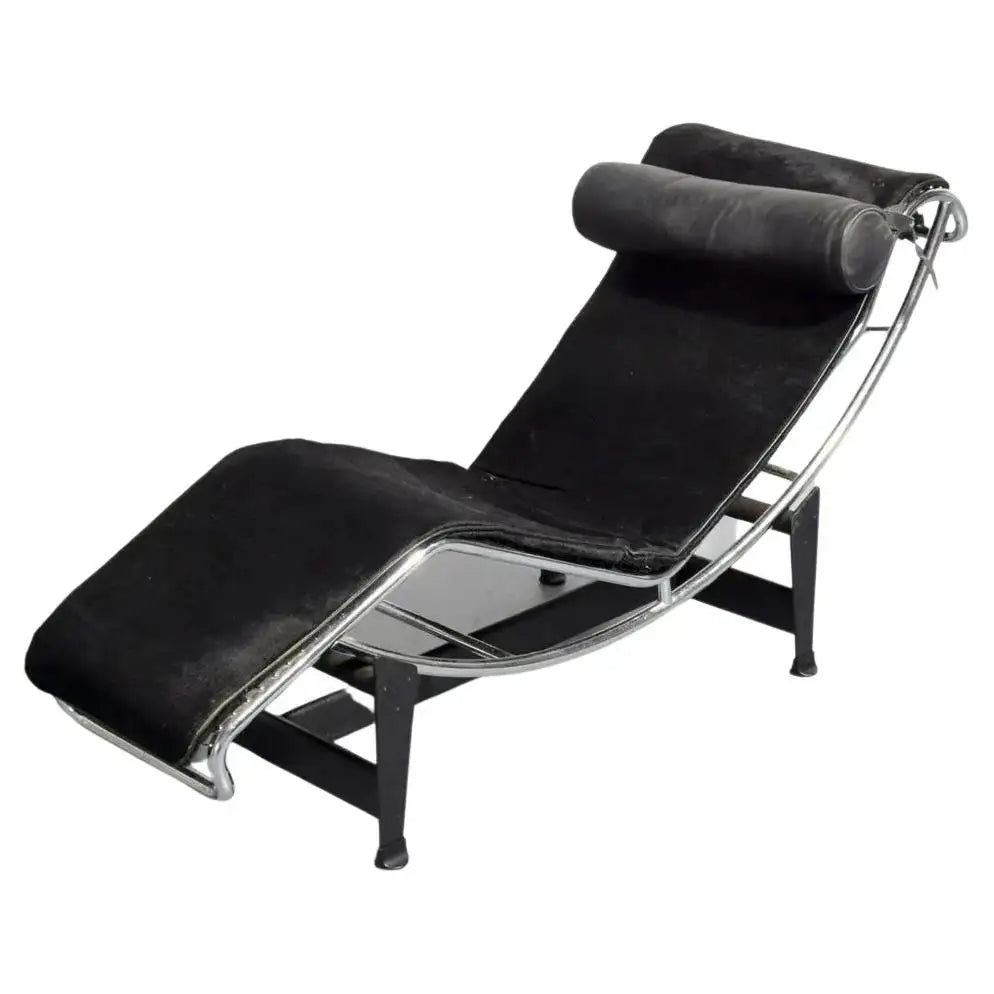 LC4 Le Corbusier Pony Chaise Lounge - LC4 Chaise In Cowhide
