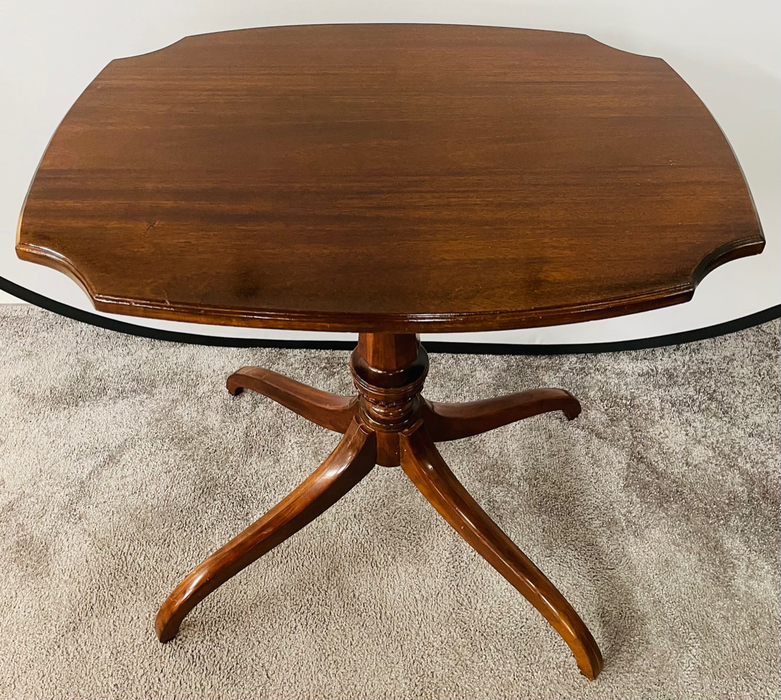 Georgian Style Mahogany Wooden Side or End Table