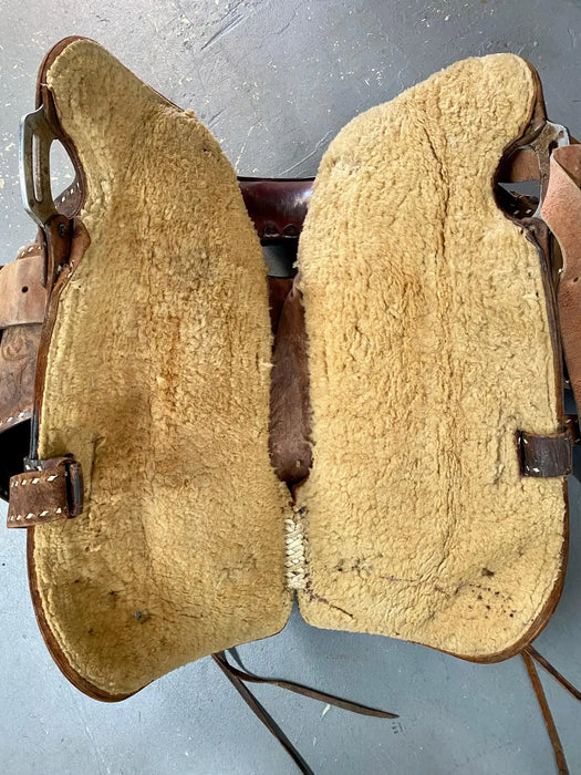 Vintage Western Cowboy Genuine Leather Horse Saddle
