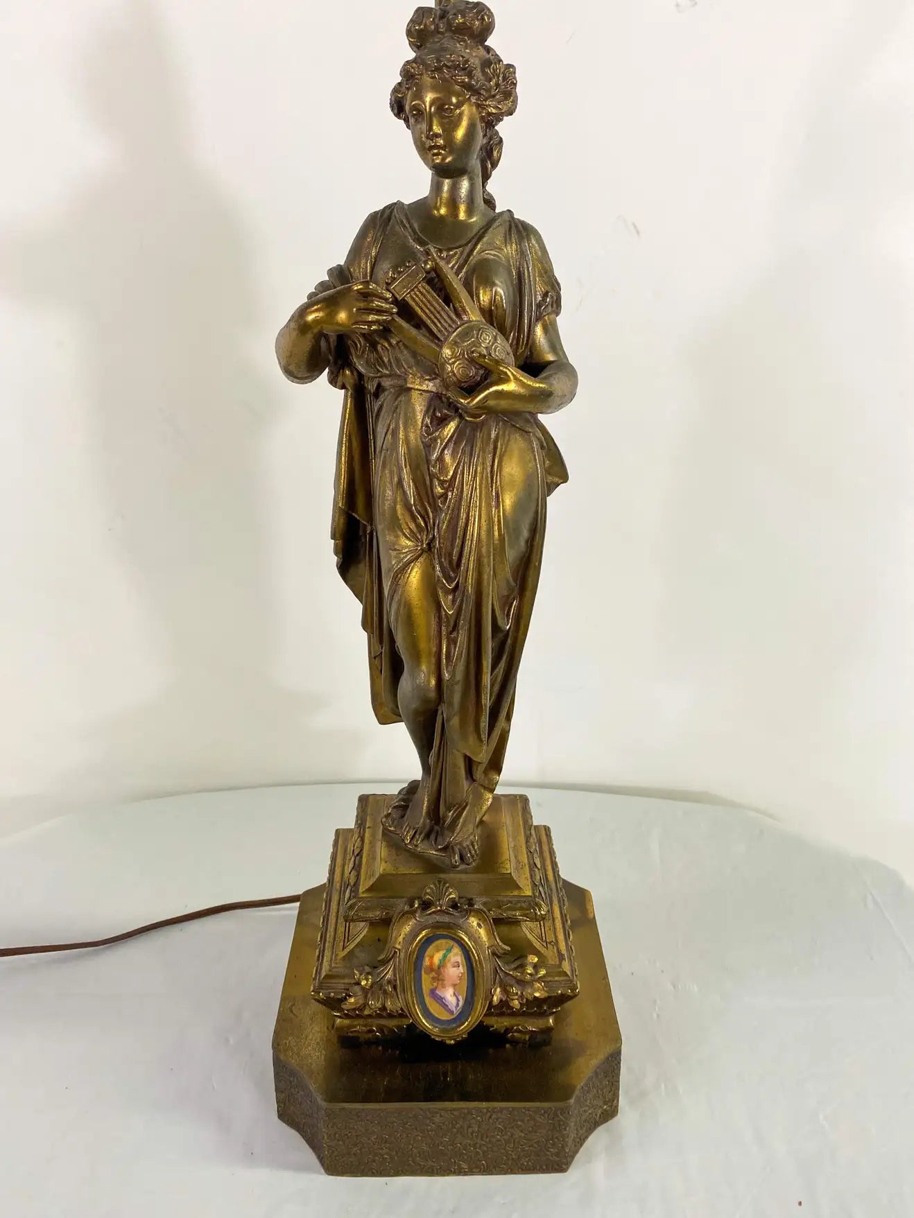 French Art Nouveau Bronze Figural Table Lamp, a Pair French Art Nouveau Bronze Figural Table Lamp, a Pair