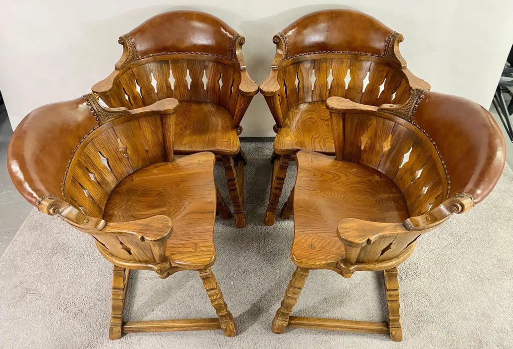 Romweber Viking Oak Vinyl Top Poker Table with Barrel Chairs a set