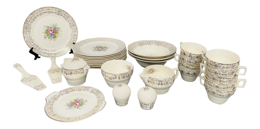Triumph Limoges Usa. “Rosalie” Stamped With 22k Gold Trim, Set of 30 Pieces